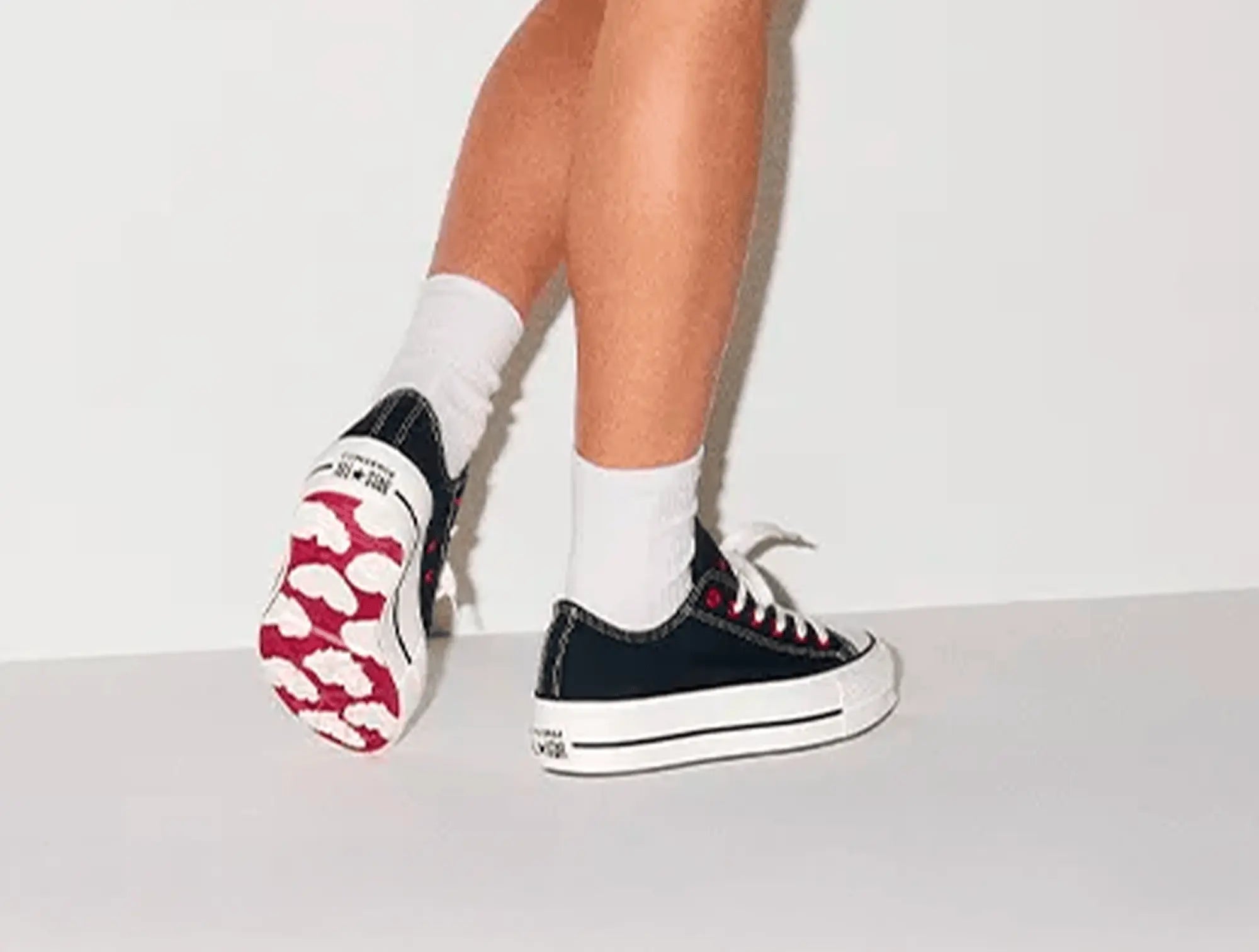 Zapatillas Converse  Chuck Taylor Lift Hi (San Valentin) Mujer Negro-Rojo